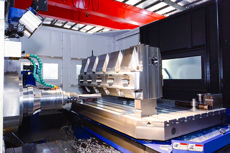 آلة الحفر والطحن CNC TOS التشيكية